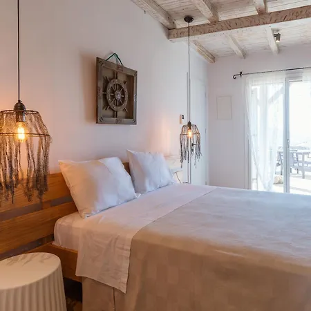 别墅 Your Mykonos X Whitelist *